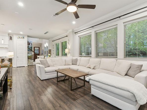 8643  Thorbrush Place , Dallas Texas 75238