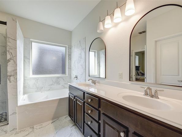 106  Martingale Trail , Oak Point Texas 75068