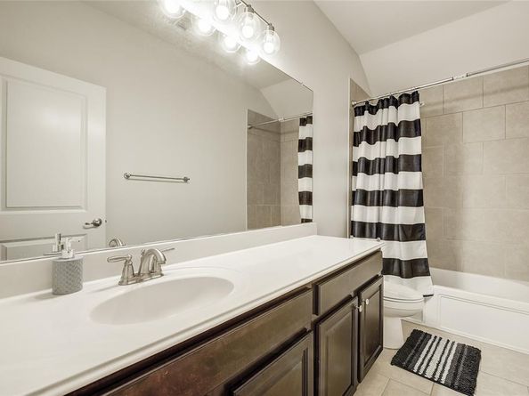 106  Martingale Trail , Oak Point Texas 75068