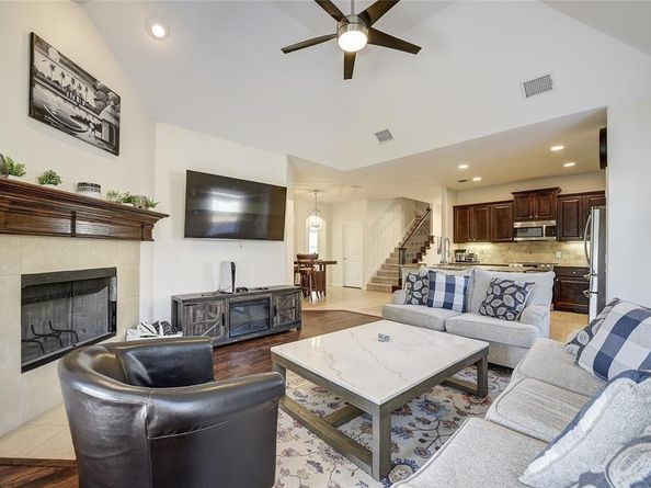 106  Martingale Trail , Oak Point Texas 75068