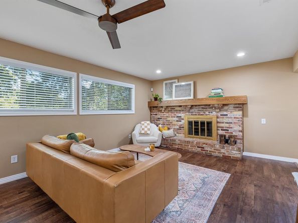 2029  Ebbtide Lane , Dallas Texas 75224