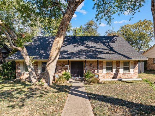 2029  Ebbtide Lane , Dallas Texas 75224