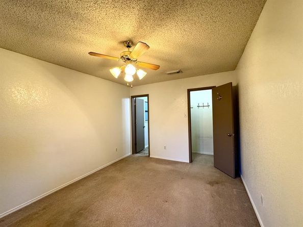 2308  Sundrop Court , Fort Worth Texas 76108