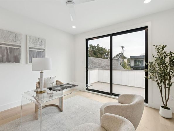 2026  Euclid Avenue , Dallas Texas 75206