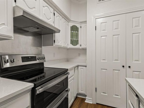 6318  Richmond Avenue  4203, Dallas Texas 75214