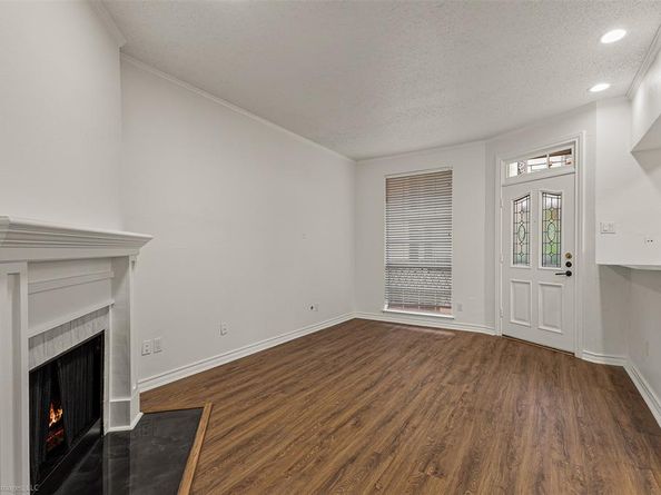 6318  Richmond Avenue  4203, Dallas Texas 75214