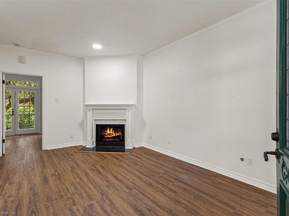 6318  Richmond Avenue  4203, Dallas Texas 75214