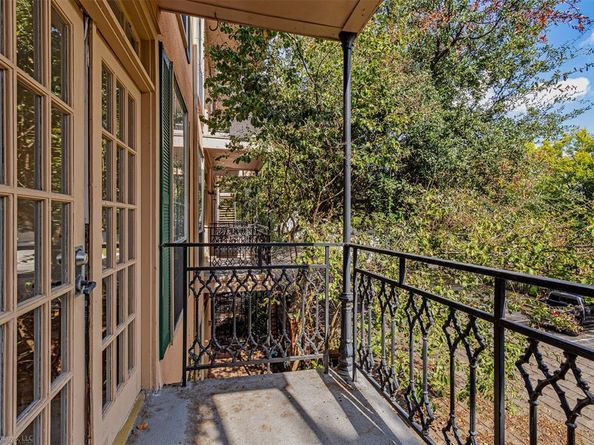 6318  Richmond Avenue  4203, Dallas Texas 75214