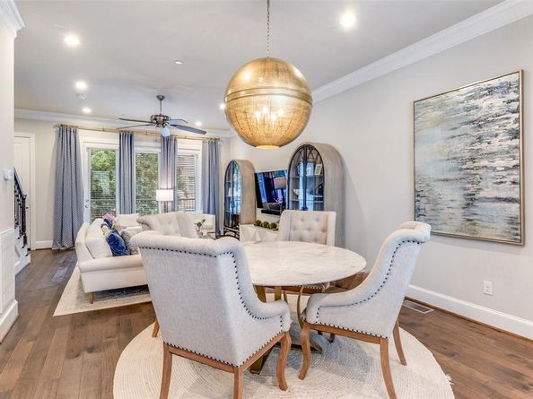 7333  Valley View Lane  502, Dallas Texas 75240