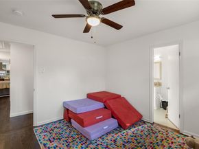 5611  Hillcroft Street , Dallas Texas 75227