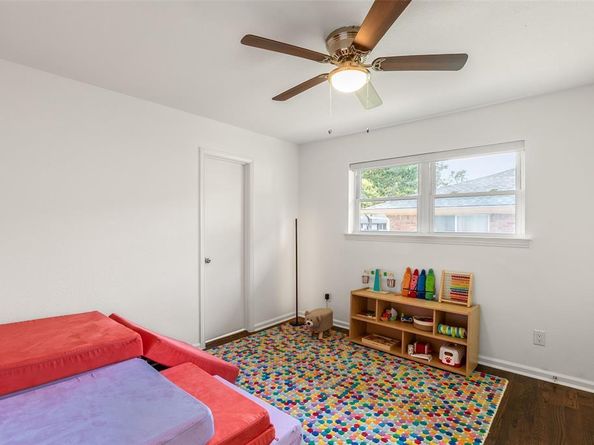 5611  Hillcroft Street , Dallas Texas 75227