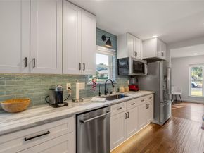 5611  Hillcroft Street , Dallas Texas 75227