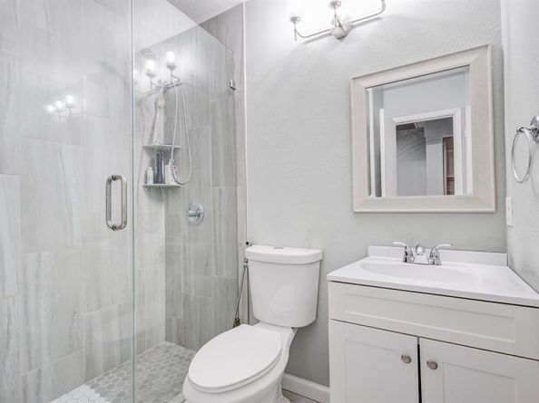 613  Carriagehouse Lane  5, Garland Texas 75040