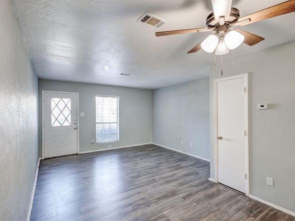 613  Carriagehouse Lane  5, Garland Texas 75040