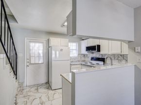 613  Carriagehouse Lane  5, Garland Texas 75040