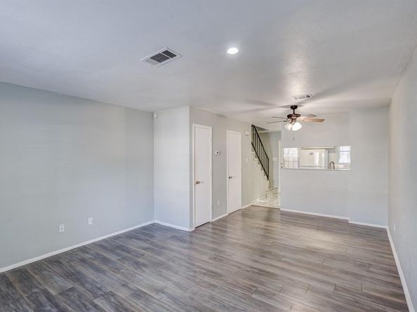 613  Carriagehouse Lane  5, Garland Texas 75040