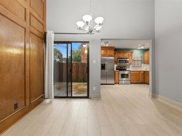 700  Canyon Side Way , Irving Texas 75063