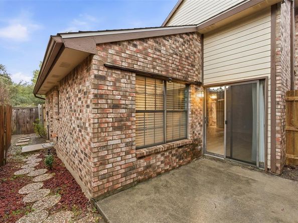 700  Canyon Side Way , Irving Texas 75063