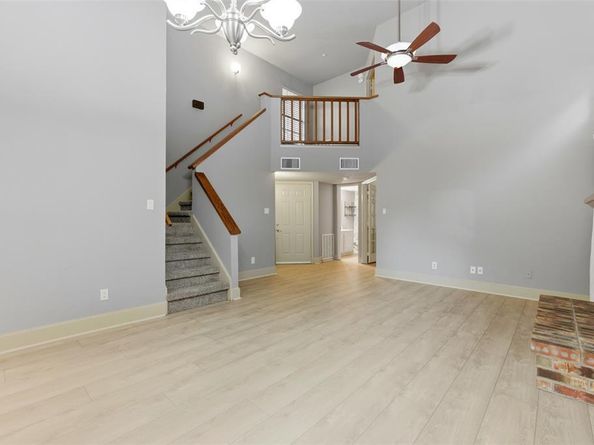 700  Canyon Side Way , Irving Texas 75063