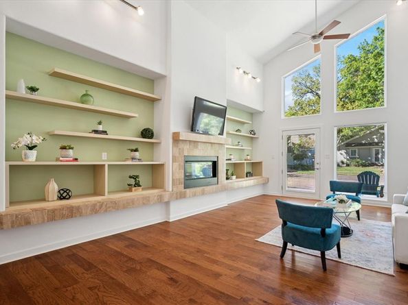 8702  San Fernando Way , Dallas Texas 75218