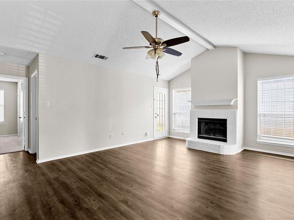 1122  Glen Creek Drive , Mansfield Texas 76063