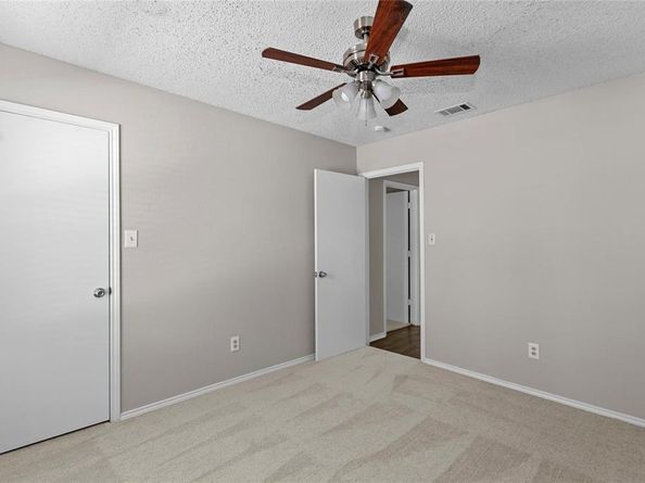 1122  Glen Creek Drive , Mansfield Texas 76063