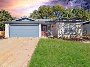 1122  Glen Creek Drive , Mansfield Texas 76063