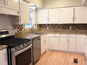 1026  Geronimo Arrow  , Carrollton Texas 75006