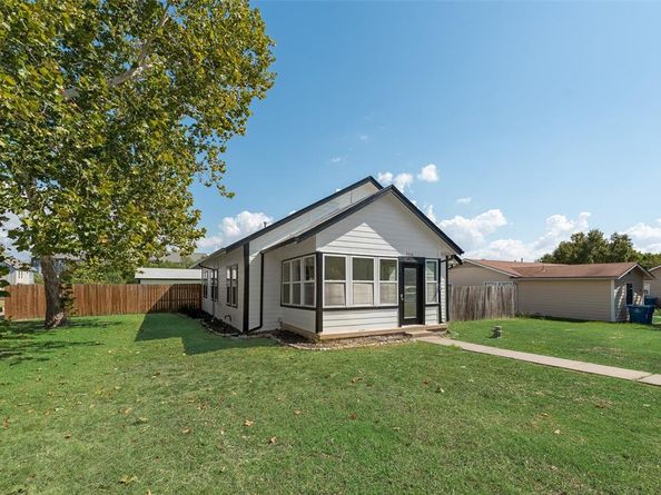 4410  Commerce Street , Rowlett Texas 75088