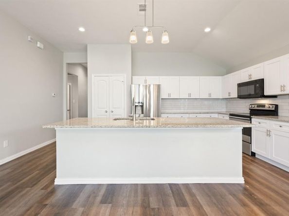 5520  Curzon Avenue , Fort Worth Texas 76107