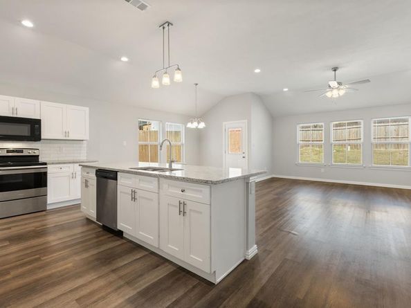 5520  Curzon Avenue , Fort Worth Texas 76107