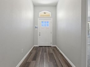 5520  Curzon Avenue , Fort Worth Texas 76107