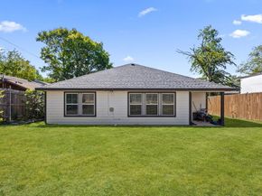 5520  Curzon Avenue , Fort Worth Texas 76107