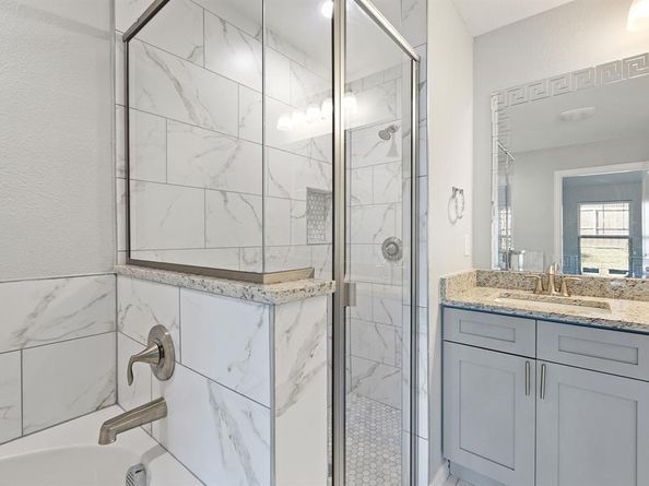 5520  Curzon Avenue , Fort Worth Texas 76107