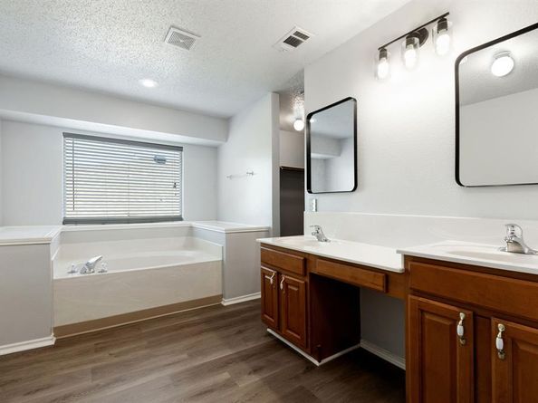 604  Pendleton Drive , Rockwall Texas 75032