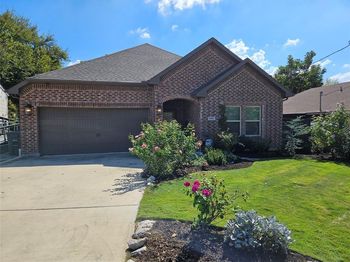 1902  LeaCrest Drive 