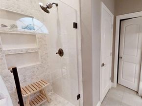 1902  LeaCrest Drive , Dallas Texas 75216