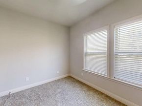 1902  LeaCrest Drive , Dallas Texas 75216