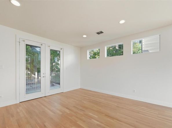 4915  Alcott Street , Dallas Texas 75206