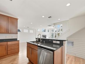4915  Alcott Street , Dallas Texas 75206