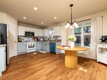 2440  Tan Oak Drive 