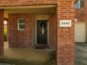 2440  Tan Oak Drive , Dallas Texas 75212