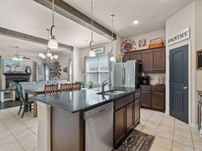 574  Balboa Trail , Azle Texas 76020