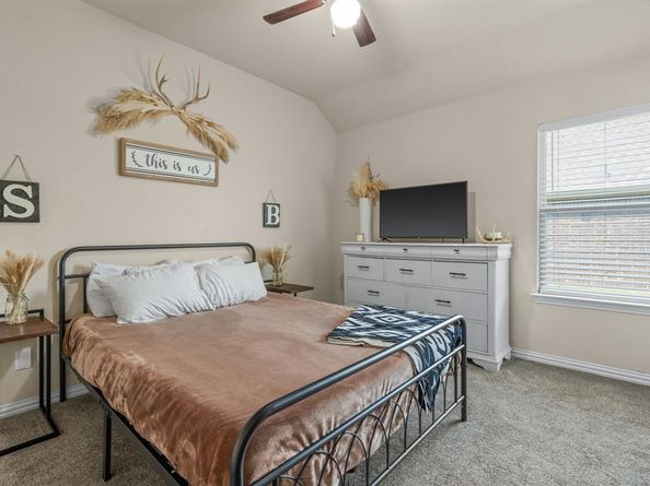 574  Balboa Trail , Azle Texas 76020