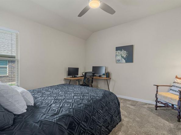 574  Balboa Trail , Azle Texas 76020