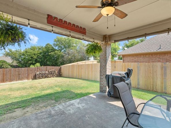 574  Balboa Trail , Azle Texas 76020