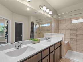 574  Balboa Trail , Azle Texas 76020