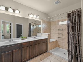 574  Balboa Trail , Azle Texas 76020