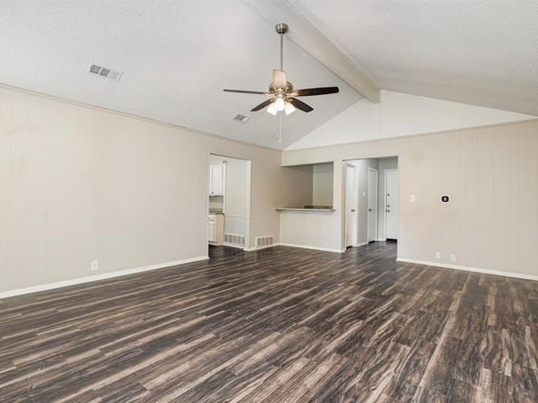 736  Springhill Drive , Hurst Texas 76054