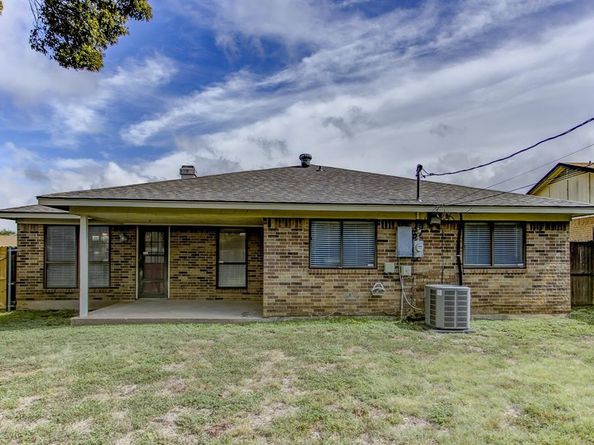 3753  Misty Meadow Drive , Fort Worth Texas 76133